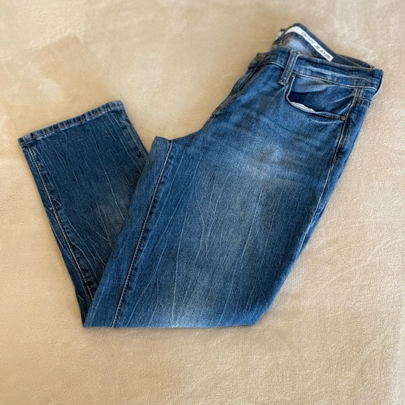 Dkny Denim - DKNY “Ave B” Ultra Skinny Crop Jeans - Size 4
